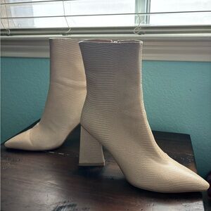 Fashionable Heel Boots